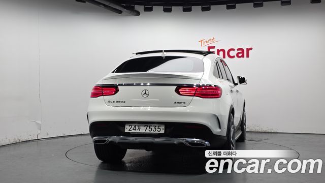 Mercedes-Benz GLE-Class 2017 — photo 4