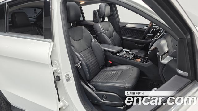 Mercedes-Benz GLE-Class 2017 — photo 12