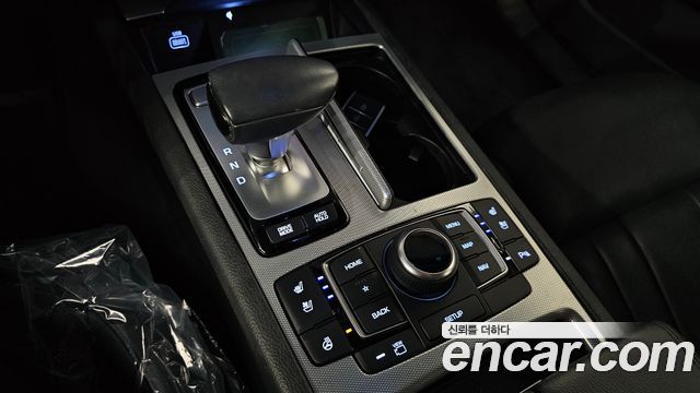 Genesis G80 2019 — photo 12