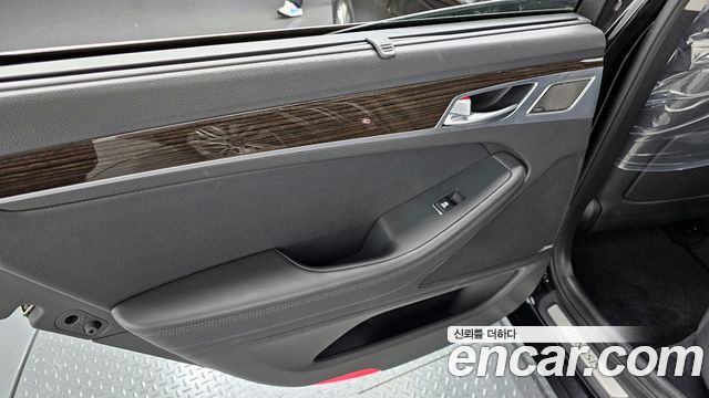 Genesis G80 2019 — photo 15