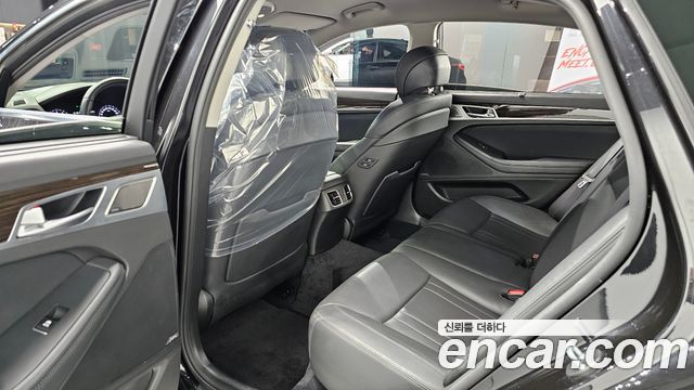 Genesis G80 2019 — photo 16