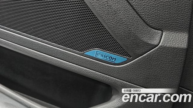 Genesis G80 2019 — photo 31