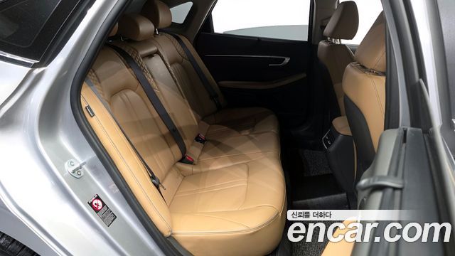 Hyundai Sonata 2020 — photo 17