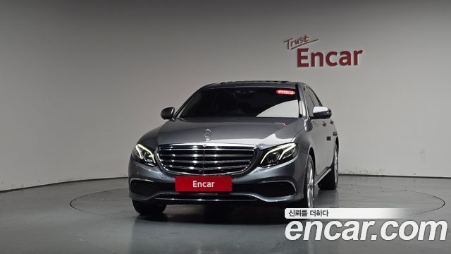 Mercedes-Benz E-Class 2018 — photo 3