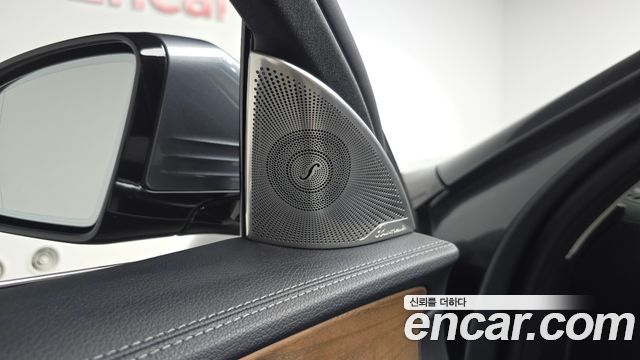 Mercedes-Benz E-Class 2018 — photo 30
