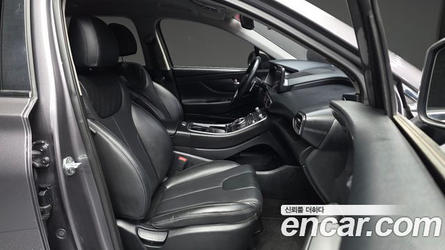 Hyundai Santafe 2021 — photo 17