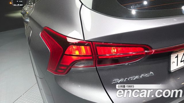 Hyundai Santafe 2021 — photo 9