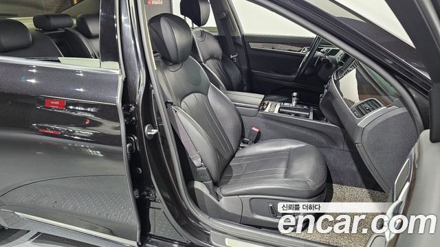 Genesis G80 2018 — photo 12