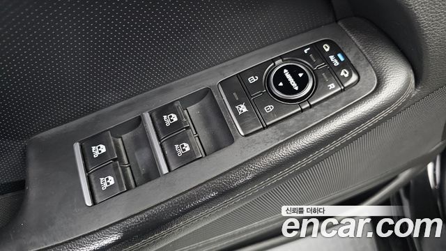 Genesis G80 2018 — photo 14