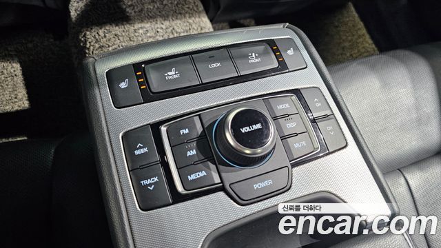 Genesis G80 2018 — photo 18