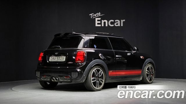 Mini Cooper 2019 — photo 2