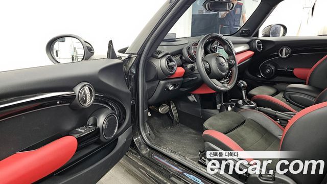 Mini Cooper 2019 — photo 10
