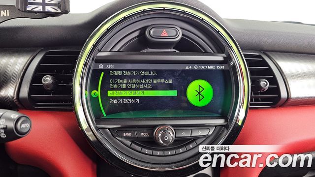Mini Cooper 2019 — photo 16