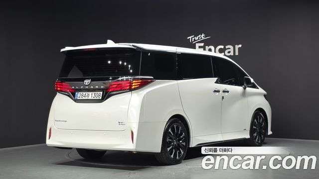 Toyota Alphard 2025 — photo 2