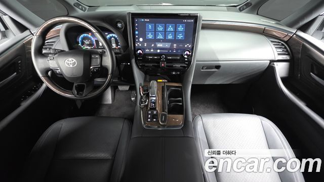 Toyota Alphard 2025 — photo 10