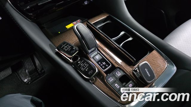 Toyota Alphard 2025 — photo 12
