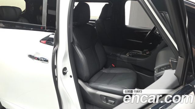 Toyota Alphard 2025 — photo 18