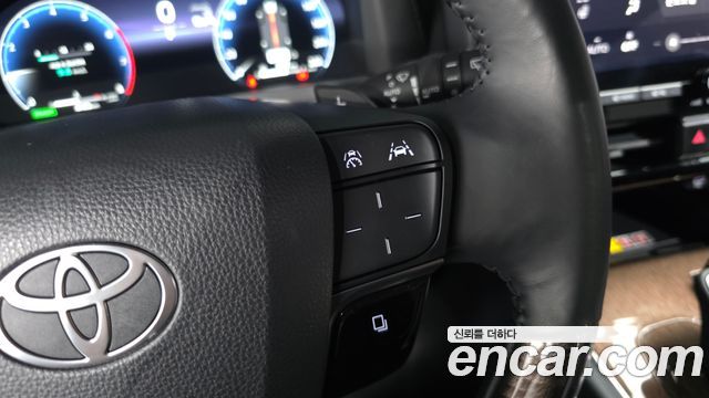 Toyota Alphard 2025 — photo 26
