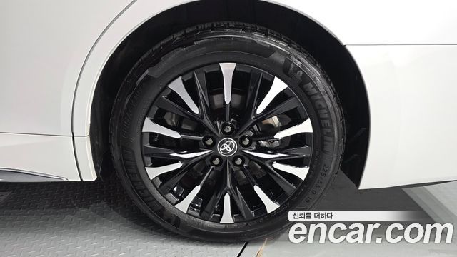 Toyota Alphard 2025 — photo 7