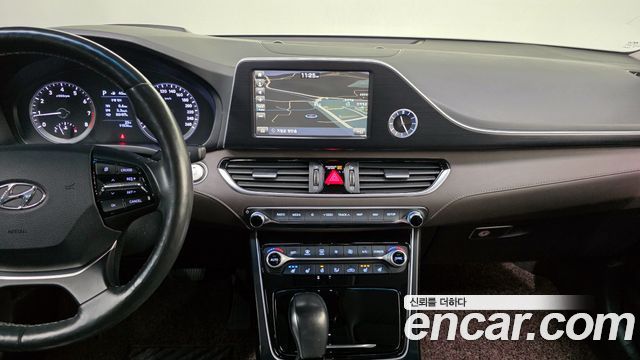 Hyundai Grandeur 2018 — photo 14
