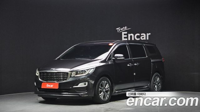 Kia Canival 2019 — photo 1