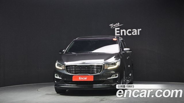 Kia Canival 2019 — photo 3