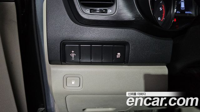 Kia Canival 2019 — photo 24