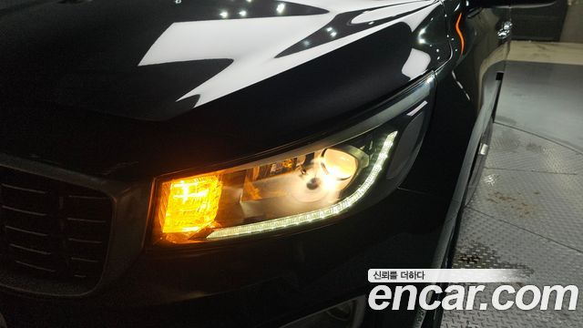 Kia Canival 2019 — photo 8