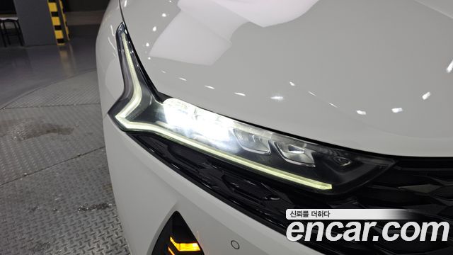 Kia K5 2023 — photo 8