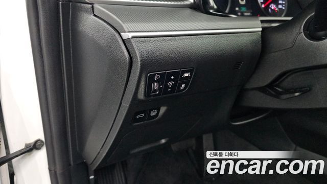 Kia K5 2023 — photo 32