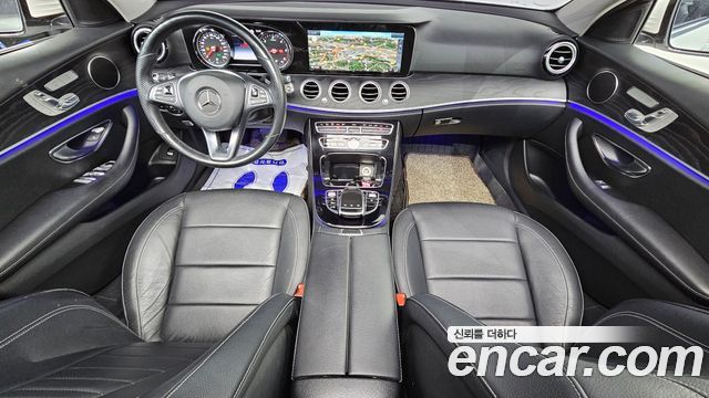 Mercedes-Benz E-Class 2017 — photo 7