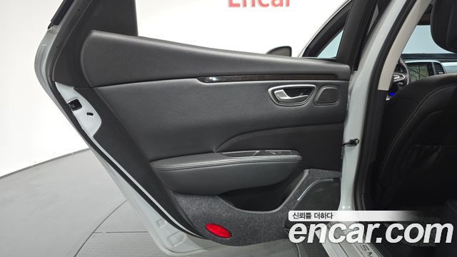 Renault Korea SM6 2019 — photo 15