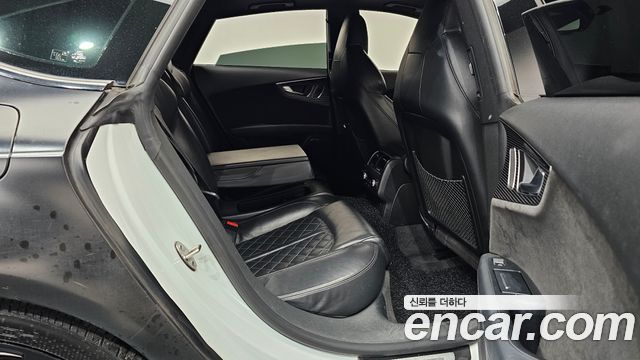 Audi A7 2016 — photo 11