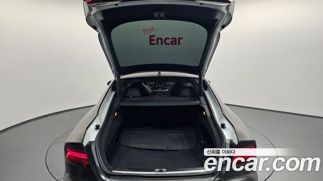 Audi A7 2016 — photo 17