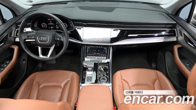 Audi Q7 2021 — photo 7