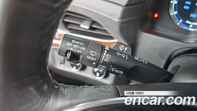 Cadillac Escalade 2020 — photo 23