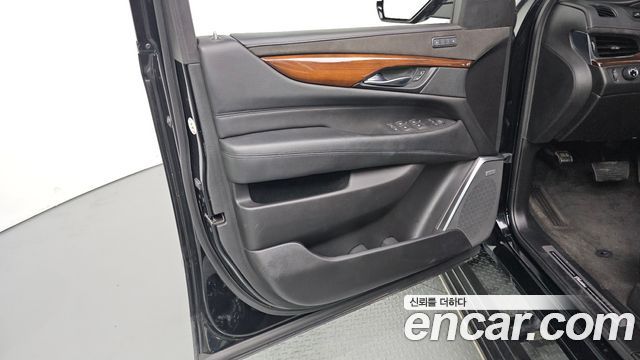 Cadillac Escalade 2020 — photo 14