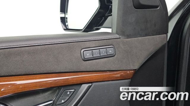 Cadillac Escalade 2020 — photo 27