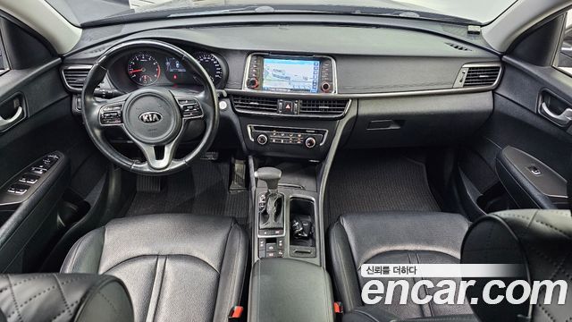 Kia K5 2018 — photo 10