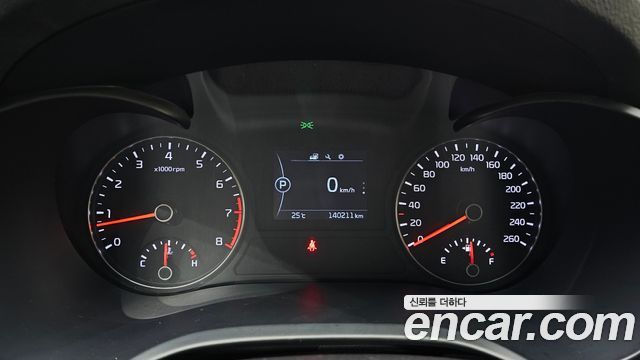 Kia K5 2018 — photo 11