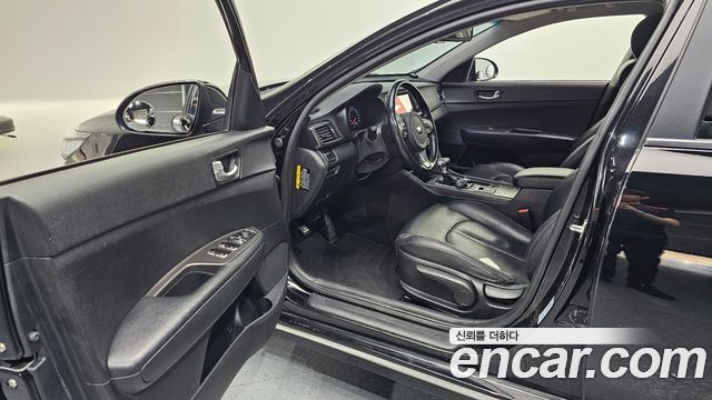 Kia K5 2018 — photo 13