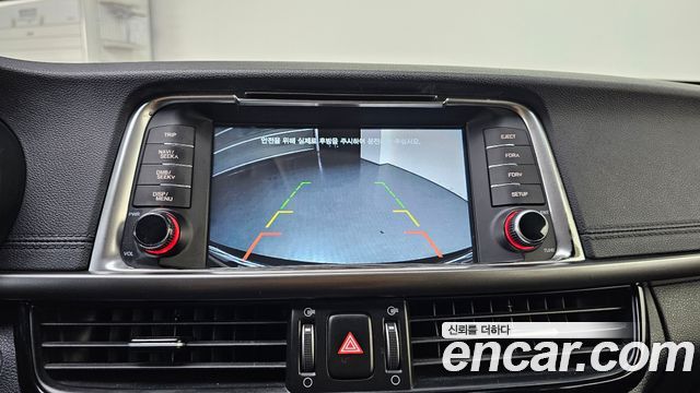 Kia K5 2018 — photo 21