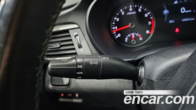 Kia K5 2018 — photo 23