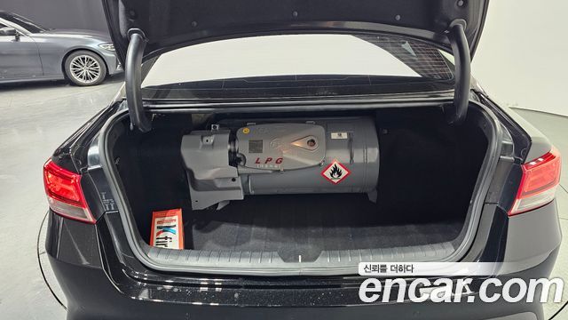 Kia K5 2018 — photo 26