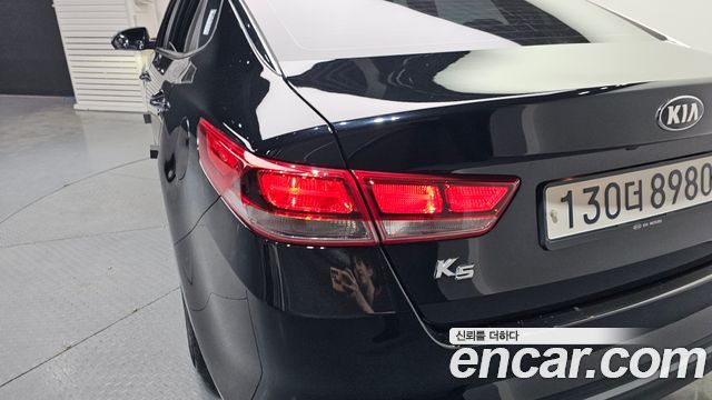 Kia K5 2018 — photo 9