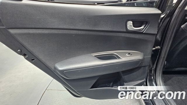 Kia K5 2018 — photo 15