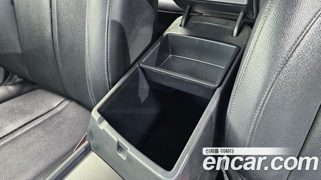 Kia K5 2018 — photo 30