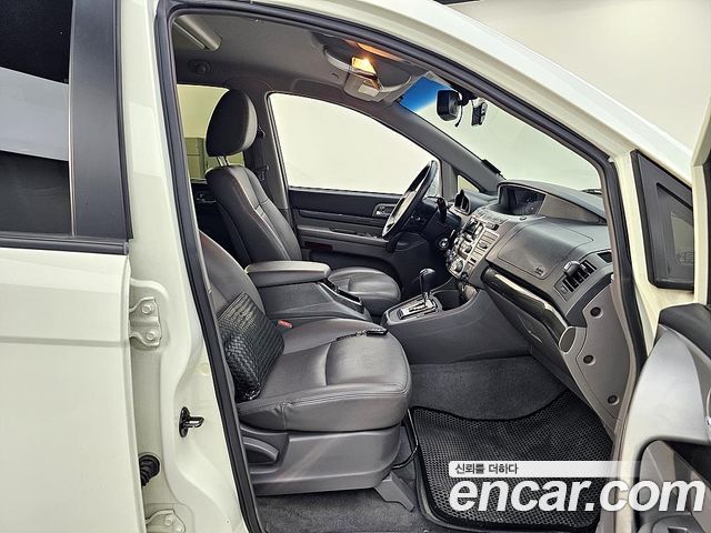 KG Mobility KORANDO 2014 — photo 9