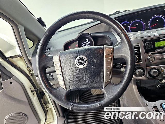 KG Mobility KORANDO 2014 — photo 11