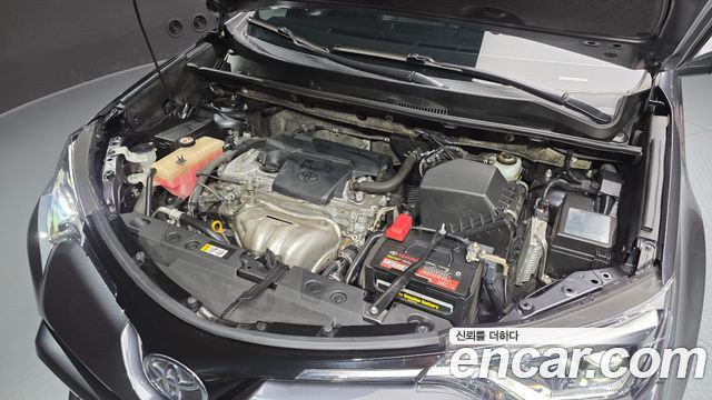 Toyota RAV4 2018 — photo 6
